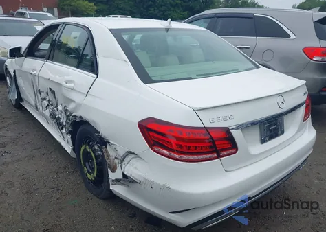 2014 Mercedes-Benz E 350 4Matic z USA, uszkodzony, nr VIN WDDHF8JB7EA832913